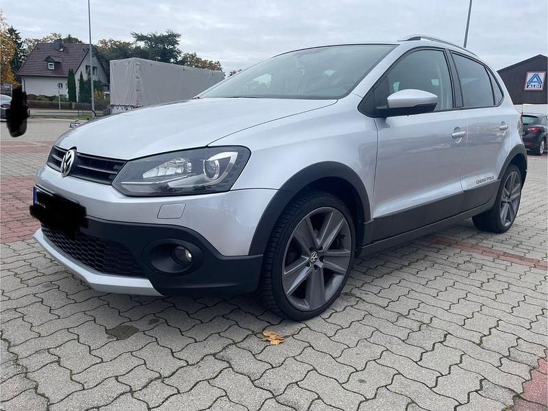 Silber Gebraucht 2011 VW Polo Cross Kleinwagen | 6.400 € (Fairer Preis) - Bild 1/4