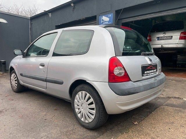 Gebraucht Renault Clio II Campus 58 PS (42 kW) 2006 Grau Limousine