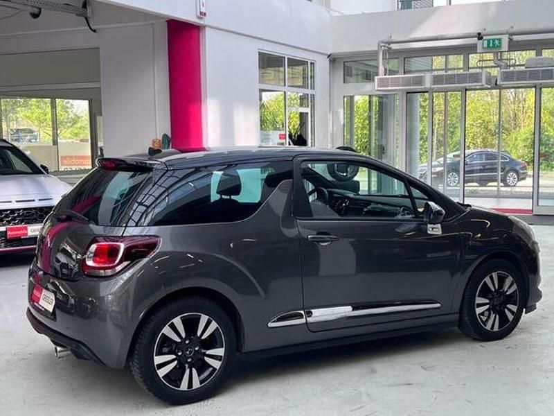 Gebraucht DS Automobiles DS3 So Chic 110 PS (80 kW) 2018 Grau Kleinwagen