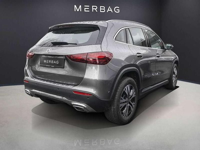 Gebraucht Mercedes GLA180 Advanced 150 PS (110 kW) 2024 Grau SUV