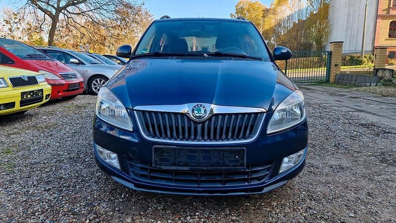 Gebraucht Skoda Fabia 68 PS (50 kW) 2012 Grau Kleinwagen