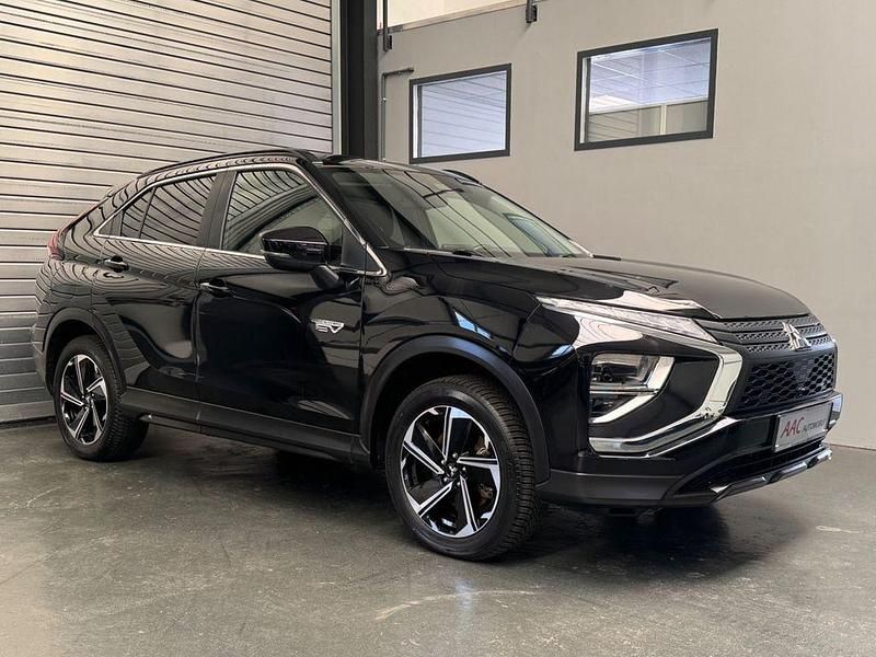 Schwarz Gebraucht 2022 Mitsubishi Eclipse Cross Basis SUV | 22.650 € (Fairer Preis) - Bild 1/4