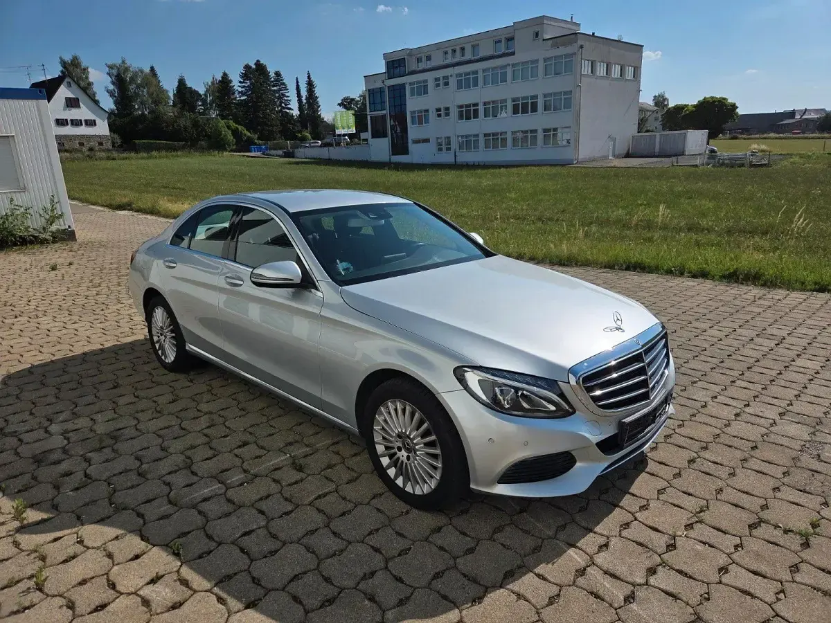 Gebraucht Mercedes C200 184 PS (135 kW) 2018 Silber Limousine