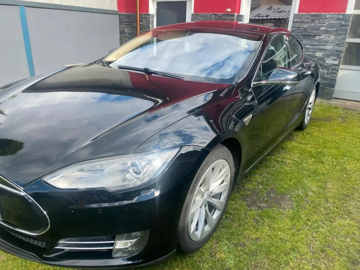 Gebraucht Tesla Model S 346 kW (471 PS) 2014 Schwarz Kleinwagen