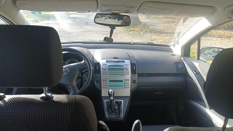 Gebraucht 2008 Toyota Corolla Kombi | 1.900 € - Bild 1/4