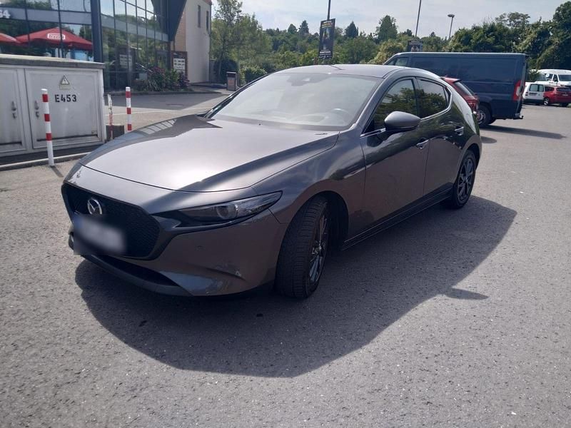 Grau Gebraucht 2020 Mazda 3 Limousine | 21.000 € (Fairer Preis) - Bild 1/4
