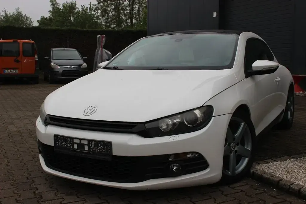 Gebraucht VW Scirocco 200 PS (147 kW) 2009 Weiß Coupé