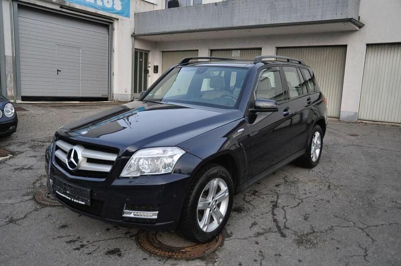 Gebraucht Mercedes GLK220 170 PS (125 kW) 2011 Tansanitblau SUV