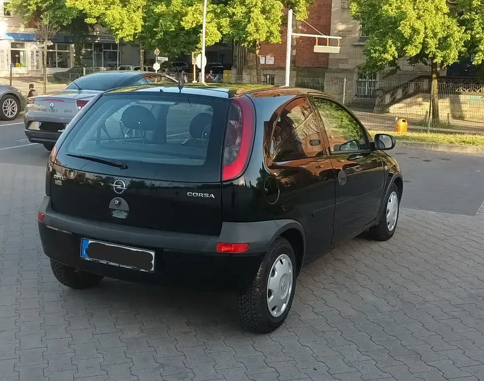 Gebraucht Opel Corsa 58 PS (42 kW) 2002 Schwarz Kleinwagen