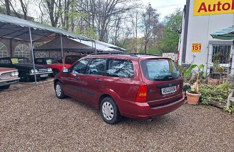 Usata Ford Focus 101 CV (74 kW) 2000 Rosso Station wagon