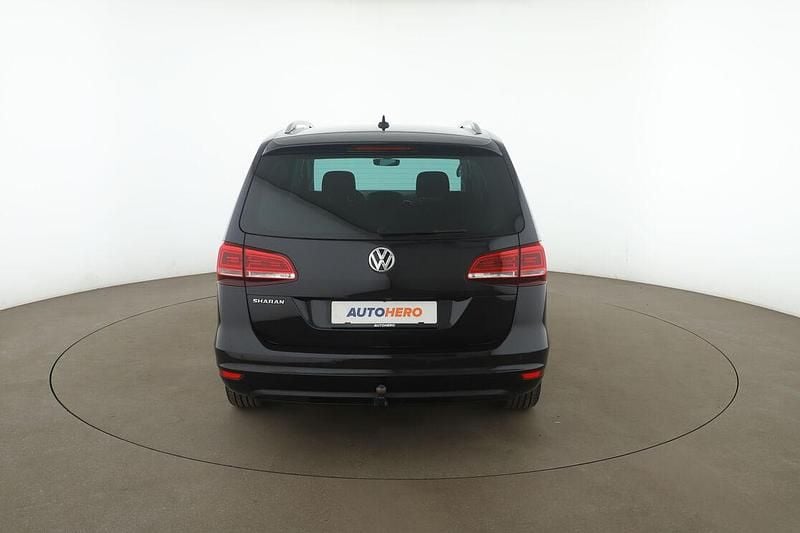 Gebraucht VW Sharan Highline 150 PS (110 kW) 2021 Schwarz Van / Kleinbus