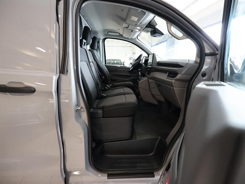 Gebraucht VW T7 110 PS (80 kW) 2026 Grau / stone grey Van