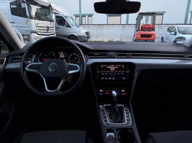 Gebraucht VW Passat Business 200 PS (147 kW) 2021 Silber Kombi