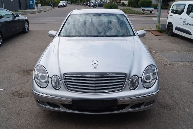 Gebraucht Mercedes E350 272 PS (200 kW) 2005 Silber Limousine