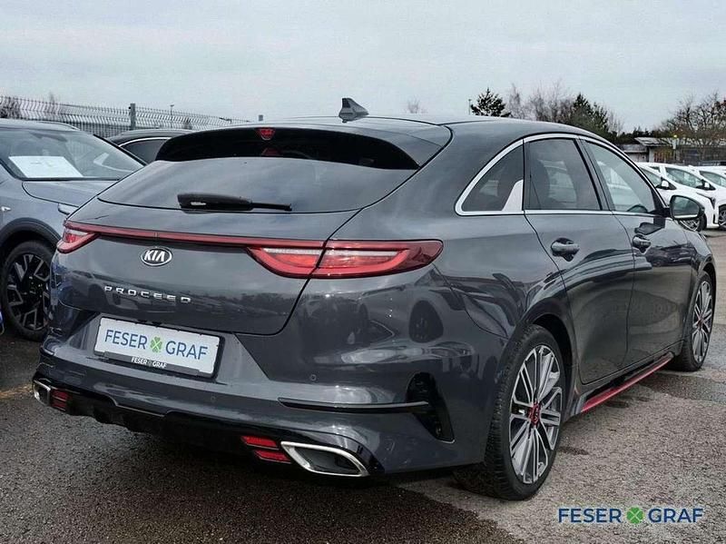 Gebraucht Kia ProCeed Comfort 204 PS (150 kW) 2021 Pentametal grau Kombi