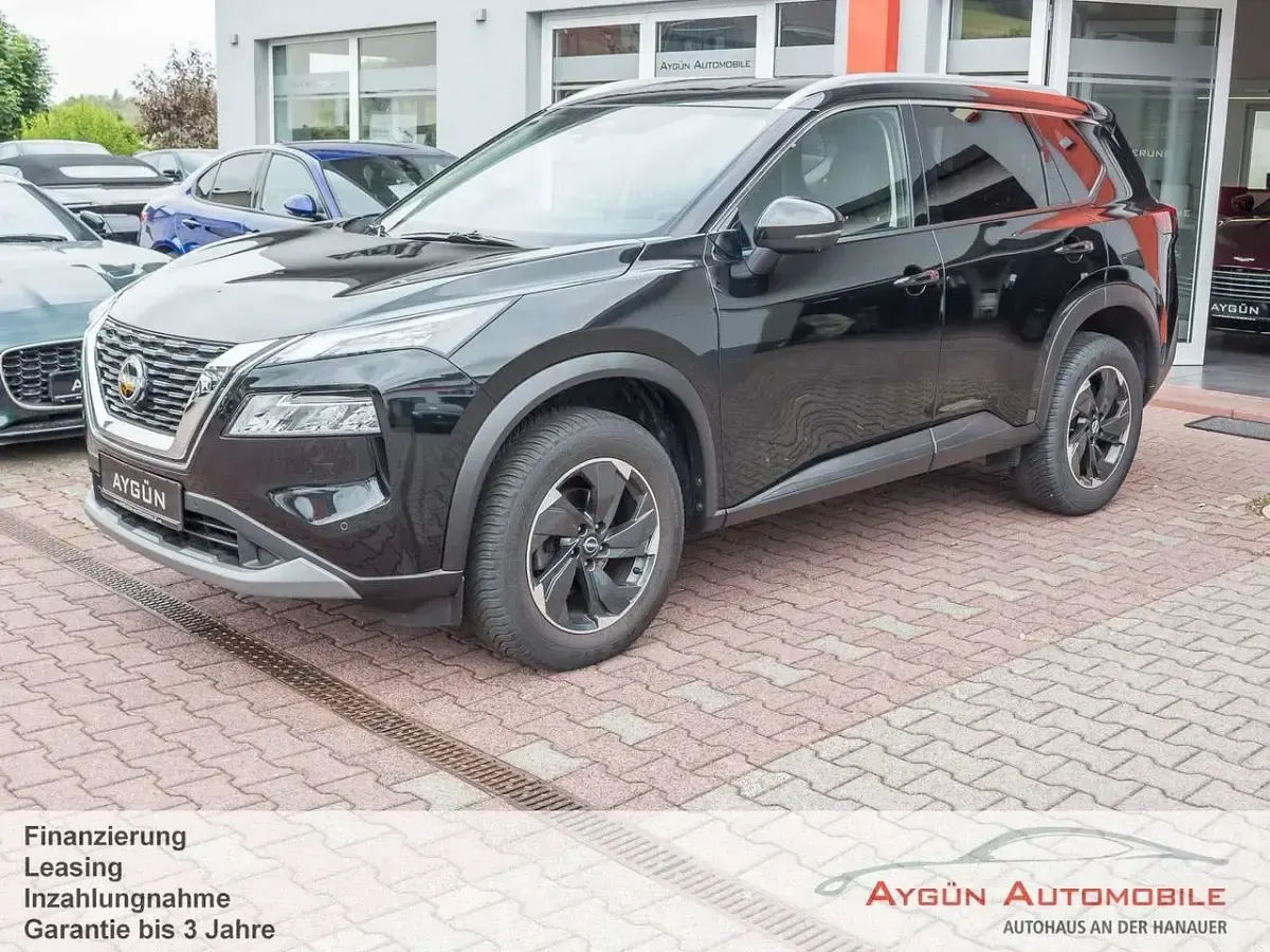Gebraucht Nissan X-Trail N-Connecta 163 PS (119 kW) 2025 Schwarz SUV