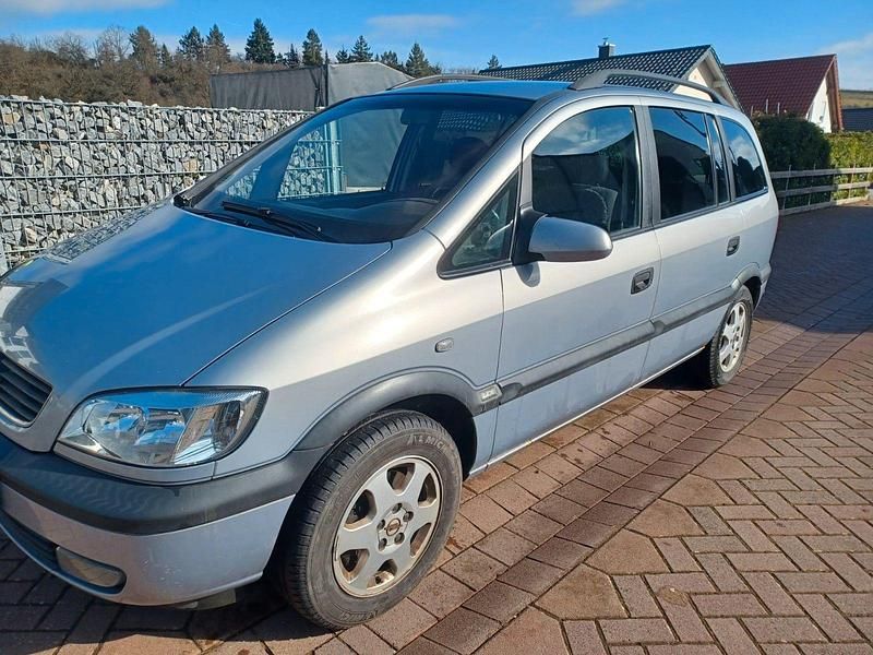 Gebraucht Opel Zafira 125 PS (91 kW) 2002 Grau Van / Kleinbus