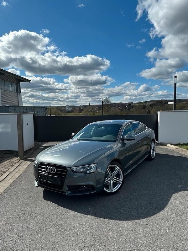 Gebraucht Audi A5 Sportback 190 PS (139 kW) 2015 Grau Kleinwagen