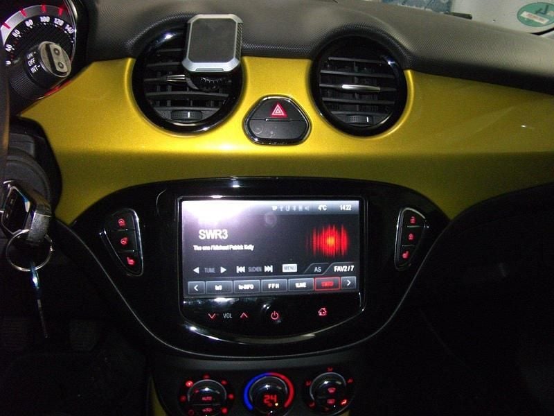 Gebraucht Opel Adam Rocks Rocks 116 PS (85 kW) 2015 Gelb Kleinwagen