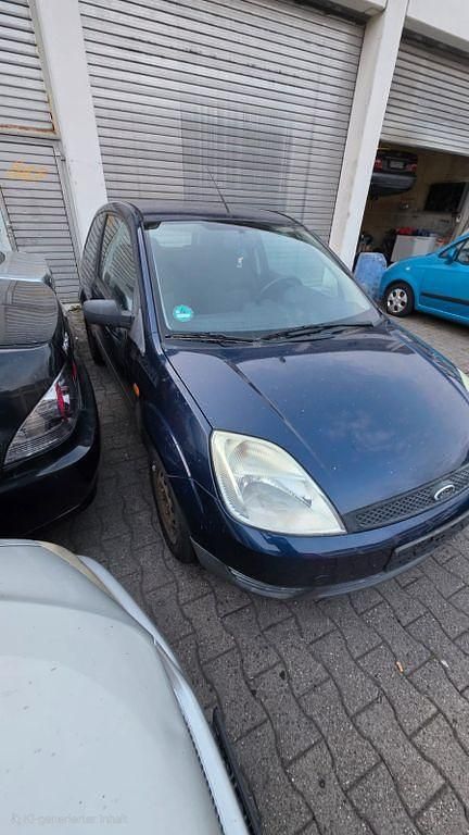 Blau Gebraucht 2004 Ford Fiesta Kleinwagen | 850 € (Fairer Preis) - Bild 1/4