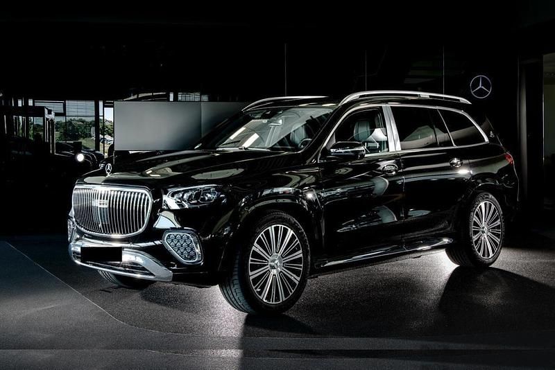Gebraucht Mercedes GLS600 Maybach 557 PS (409 kW) 2024 Schwarz SUV