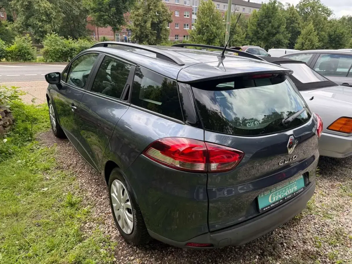 Gebraucht Renault Clio Expression 73 PS (53 kW) 2020 Titangrau Kombi