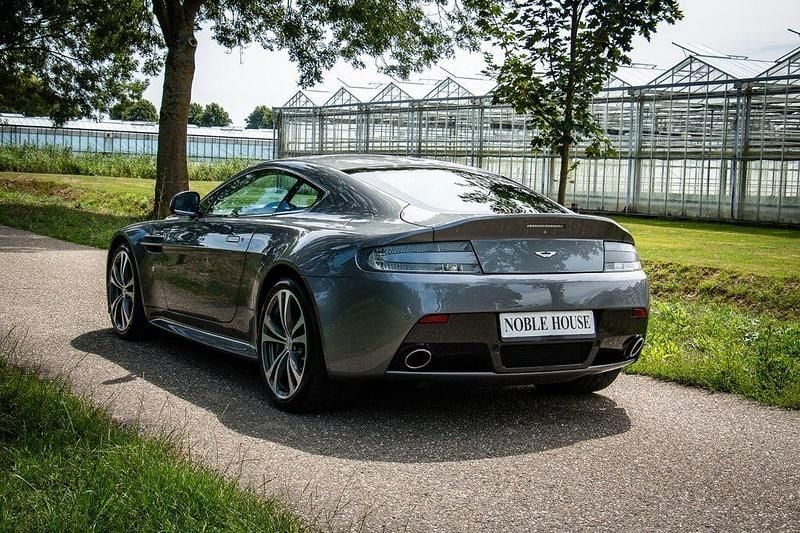 Gebraucht Aston Martin V12 Vantage 517 PS (380 kW) 2011 Silber