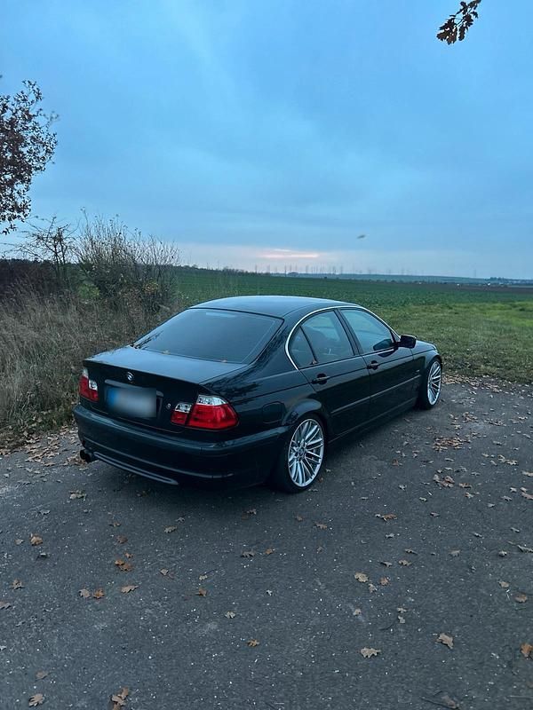 Gebraucht BMW 325 Shadowline 193 PS (141 kW) 2000 Schwarz Limousine