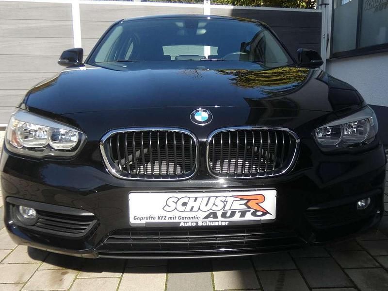 Schwarz ii Gebraucht 2019 BMW 118 Advantage Kleinwagen | 15.999 € (Fairer Preis) - Bild 1/4