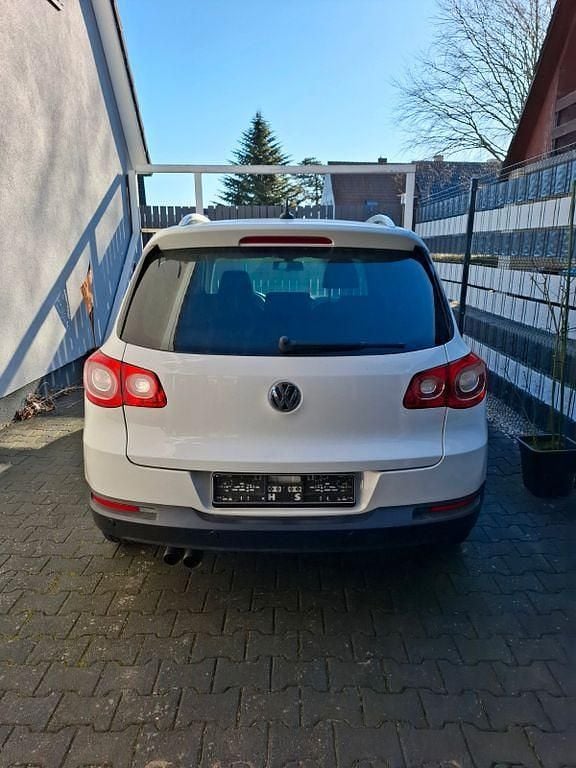 Gebraucht VW Tiguan 140 PS (102 kW) 2010 Weiß SUV