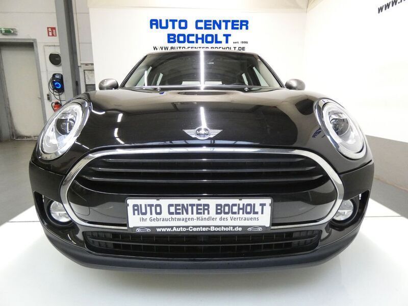 Schwarz Gebraucht 2017 Mini Cooper D Clubman Pepper Kombi | 13.980 € (Guter Preis) - Bild 1/4