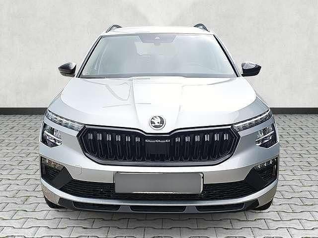 Neu Skoda Kamiq Selection 116 PS (85 kW) 2025 Silber metallic SUV