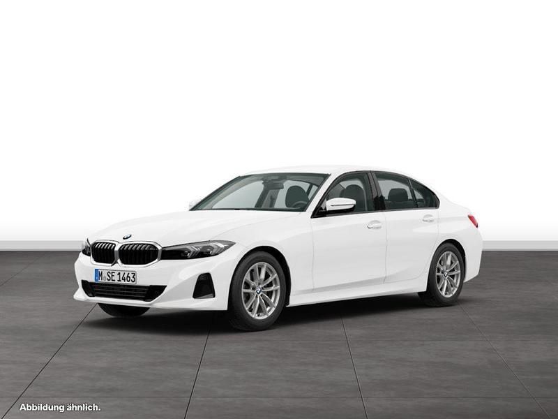 Weiß Gebraucht 2024 BMW 318 Limousine | 32.760 € (Guter Preis) - Bild 1/2