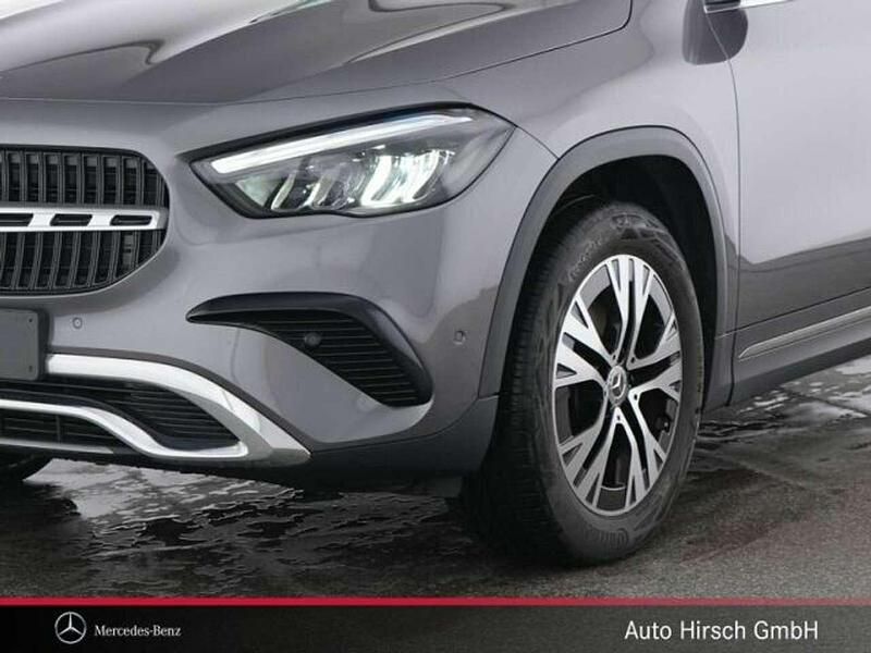 Gebraucht Mercedes GLA220 Progressive 190 PS (139 kW) 2024 Lack mountaingrau SUV