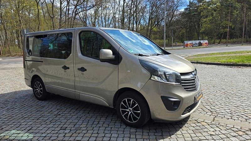 Gebraucht Opel Vivaro 120 PS (88 kW) 2015 Beige Van / Kleinbus