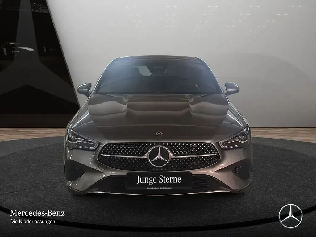 Gebraucht Mercedes CLA200 Advanced Plus 163 PS (119 kW) 2025 Grau Limousine