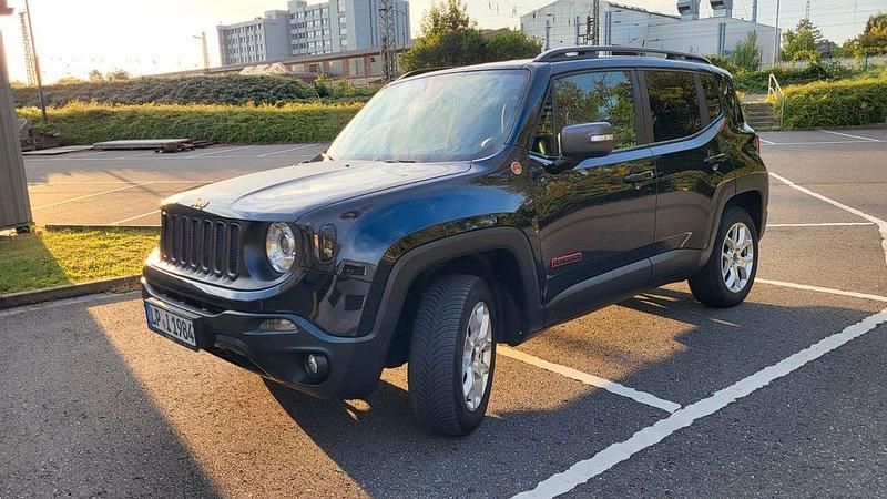 Schwarz Gebraucht 2017 Jeep Renegade Trailhawk SUV | 10.499 € (Guter Preis) - Bild 1/4