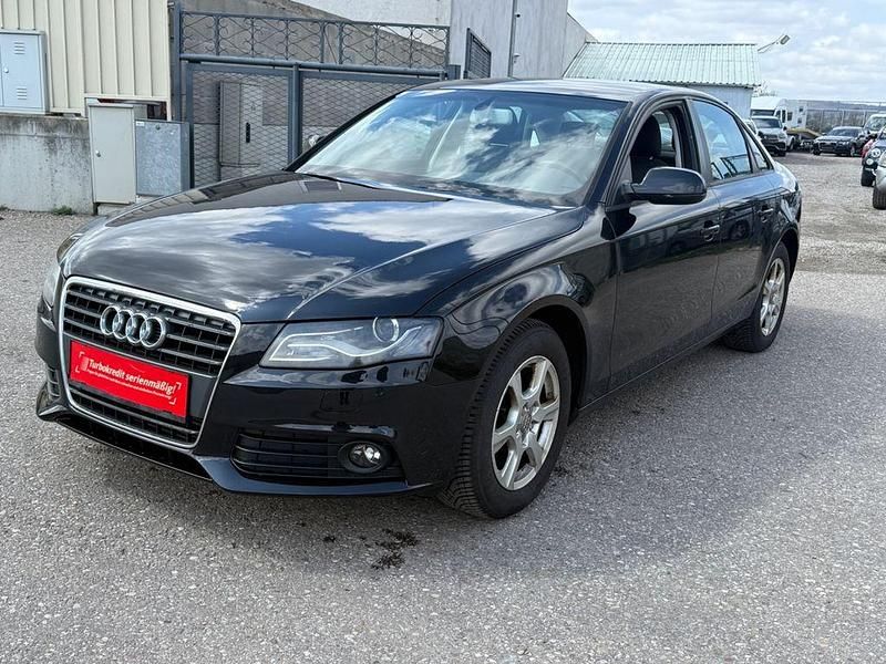 Gebraucht Audi A4 120 PS (88 kW) 2011 Schwarz Limousine