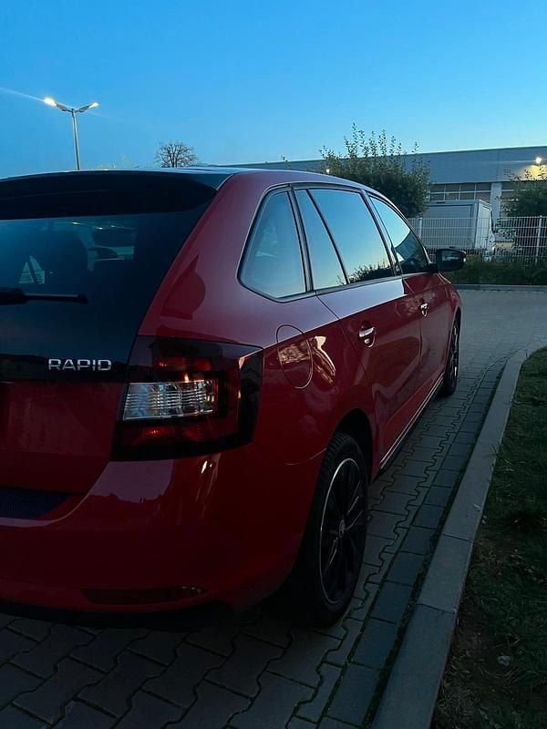 Gebraucht Skoda Rapid Monte Carlo 125 PS (91 kW) 2017 Rot Limousine