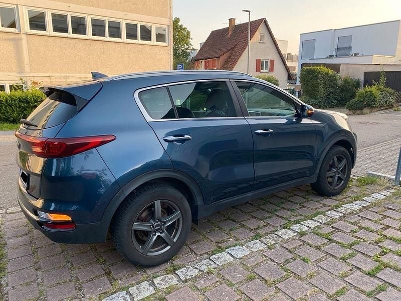 Blau Gebraucht 2019 Kia Sportage Vision SUV | 16.800 € (Guter Preis) - Bild 1/4