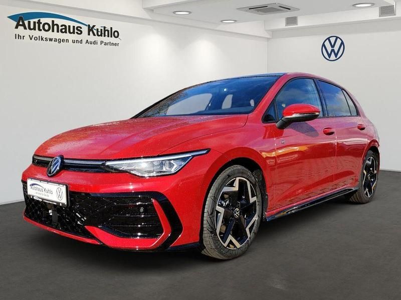 Rot Gebraucht 2025 VW Golf VIII R-line Limousine | 39.690 € (Teuer) - Bild 1/4