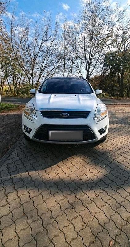 Weiß Gebraucht 2012 Ford Kuga Titanium S SUV | 8.600 € (Fairer Preis) - Bild 1/4