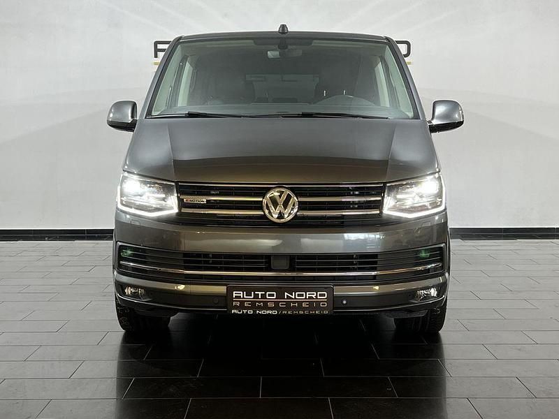 Gebraucht VW Multivan Highline 204 PS (150 kW) 2017 Grau Van / Kleinbus
