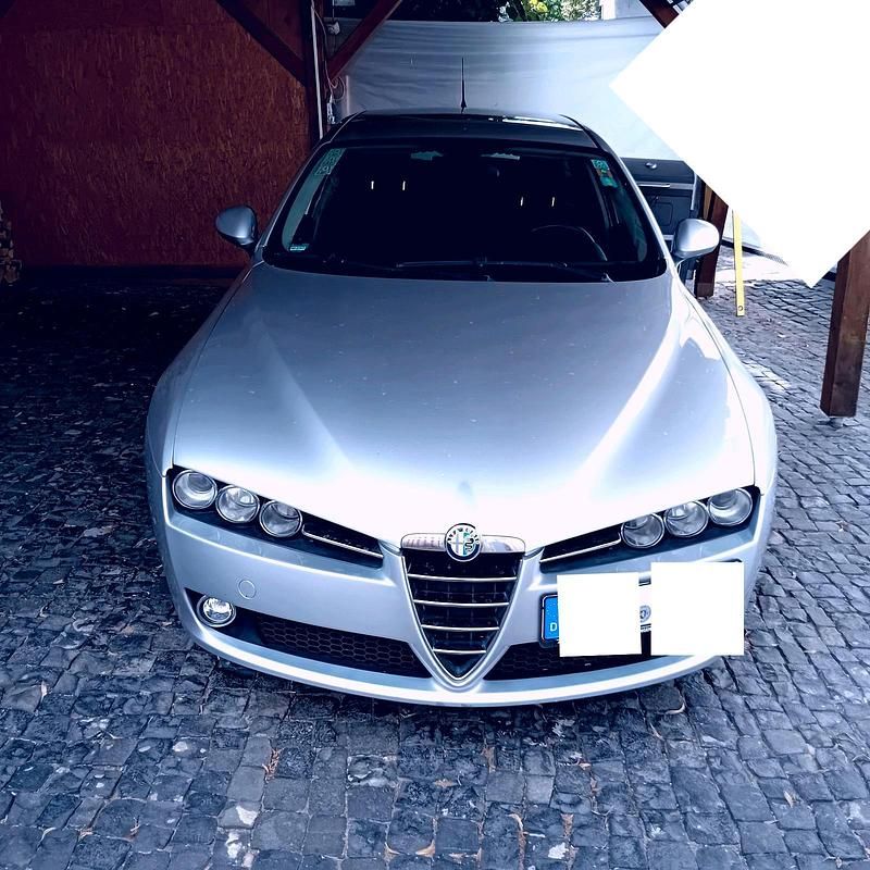 Silber Gebraucht 2007 Alfa Romeo 159 Distinctive Kombi | 2.850 € (Etwas zu teuer) - Bild 1/4