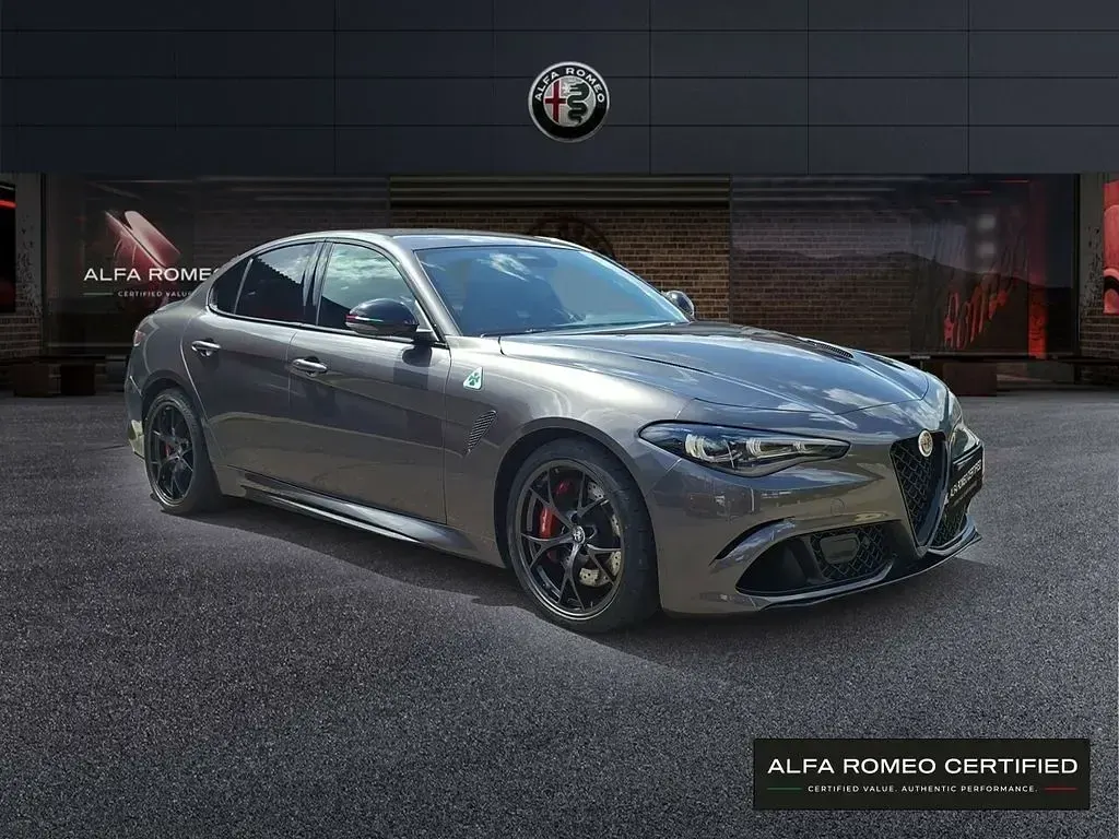 Gebraucht Alfa Romeo Giulia Quadrifoglio 519 PS (381 kW) 2024 Grau Limousine