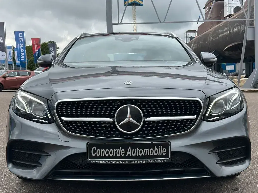 Gebraucht Mercedes E350 AMG line 258 PS (189 kW) 2018 Grau Kombi
