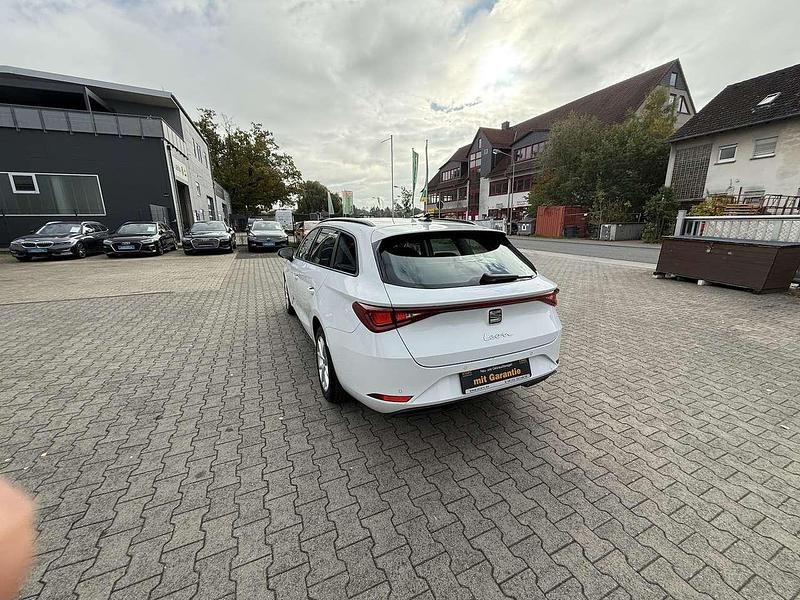 Gebraucht Seat Leon Style 150 PS (110 kW) 2022 Nevada white Kombi