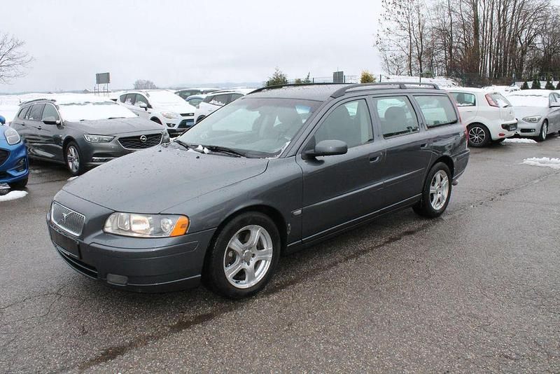 Gebraucht Volvo V70 185 PS (136 kW) 2006 Titanium grey pearl / metallic Kombi