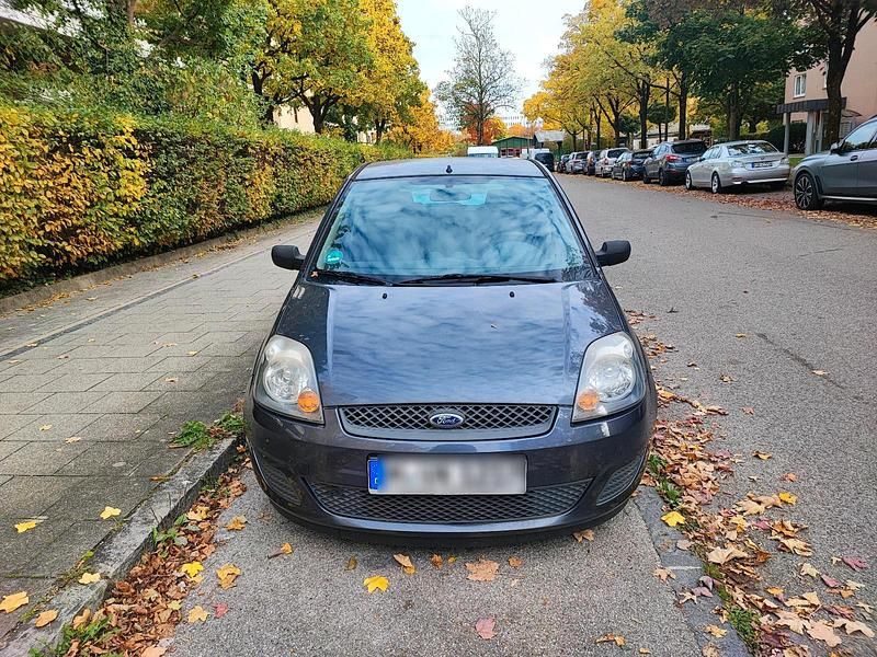 Blau Gebraucht 2007 Ford Fiesta Kleinwagen | 300 € (Superpreis) - Bild 1/4