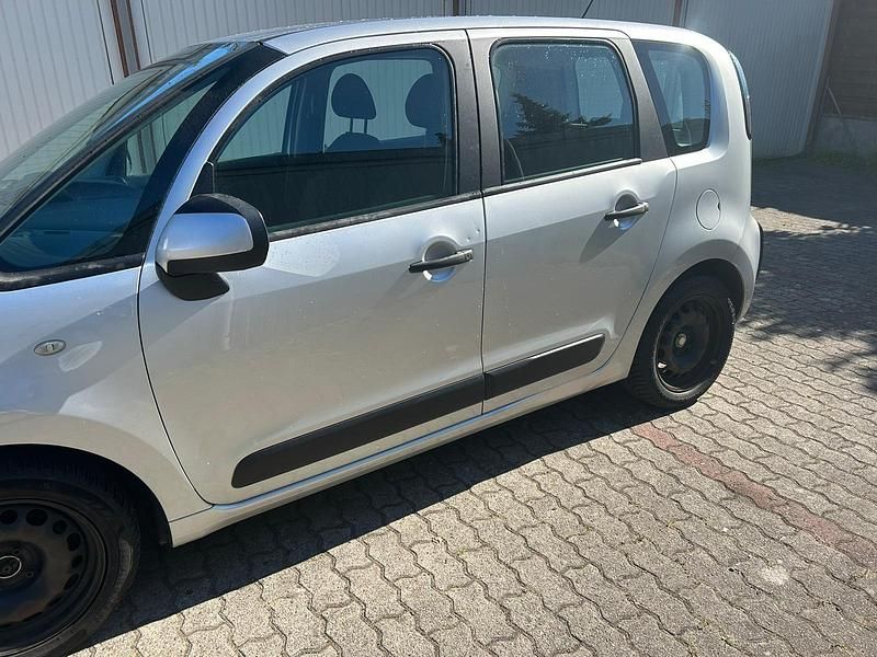 Silber Gebraucht 2010 Citroën C3 Kleinwagen | 3.250 € - Bild 1/4